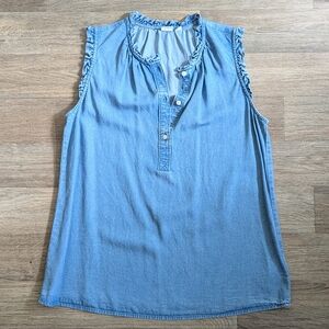 NWOT Gap Women's Chambray Ruffle Denim  Henley Sleeveless Shirt Size Small